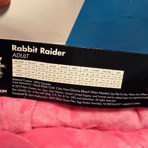 Adult Fortnite rabbit raider costume MD/LG - Picture 7 of 7